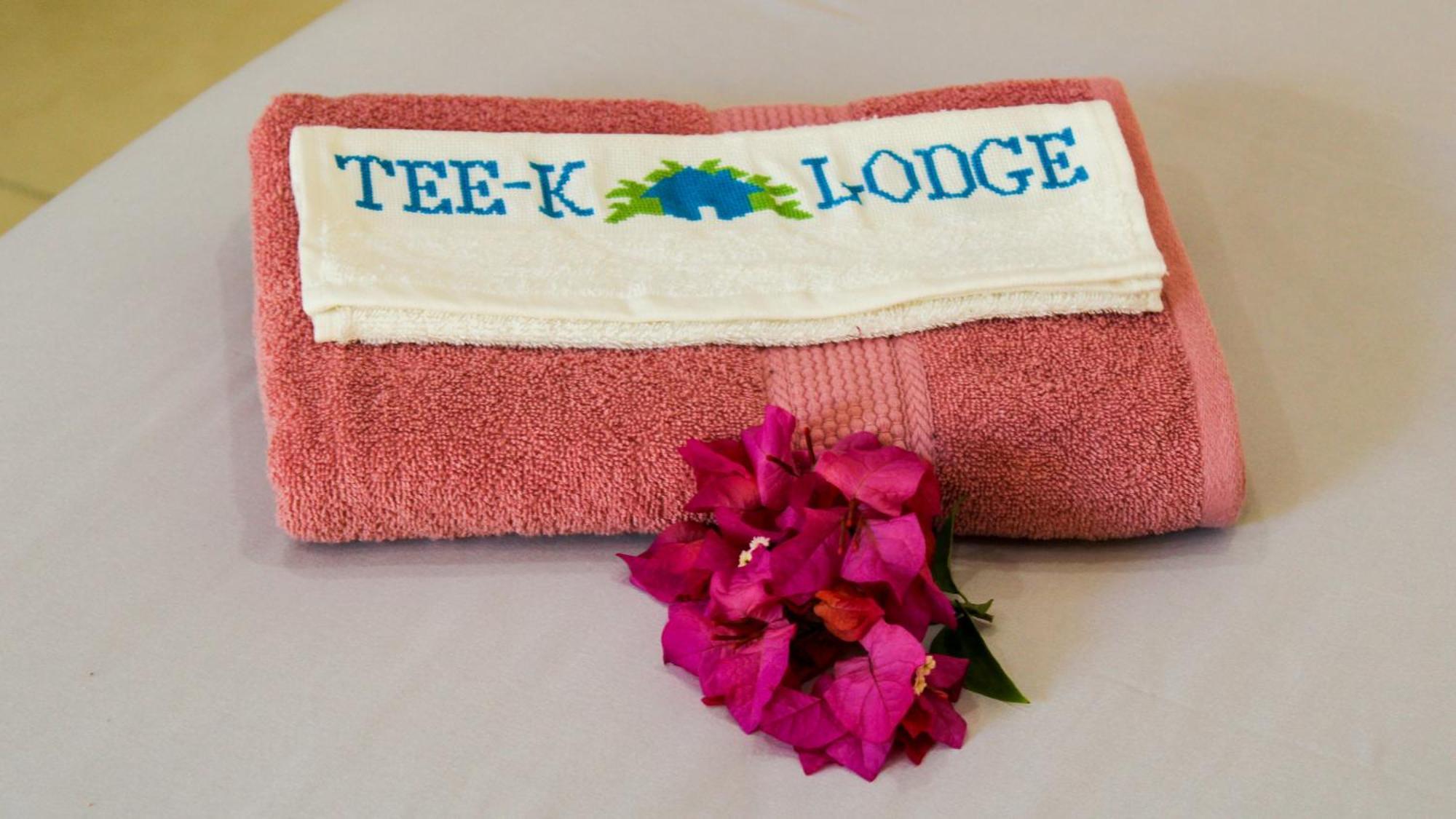 Tee-K Lodge Tamarindo Buitenkant foto