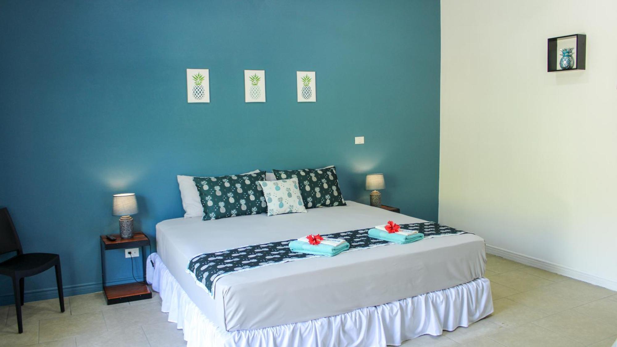 Tee-K Lodge Tamarindo Buitenkant foto