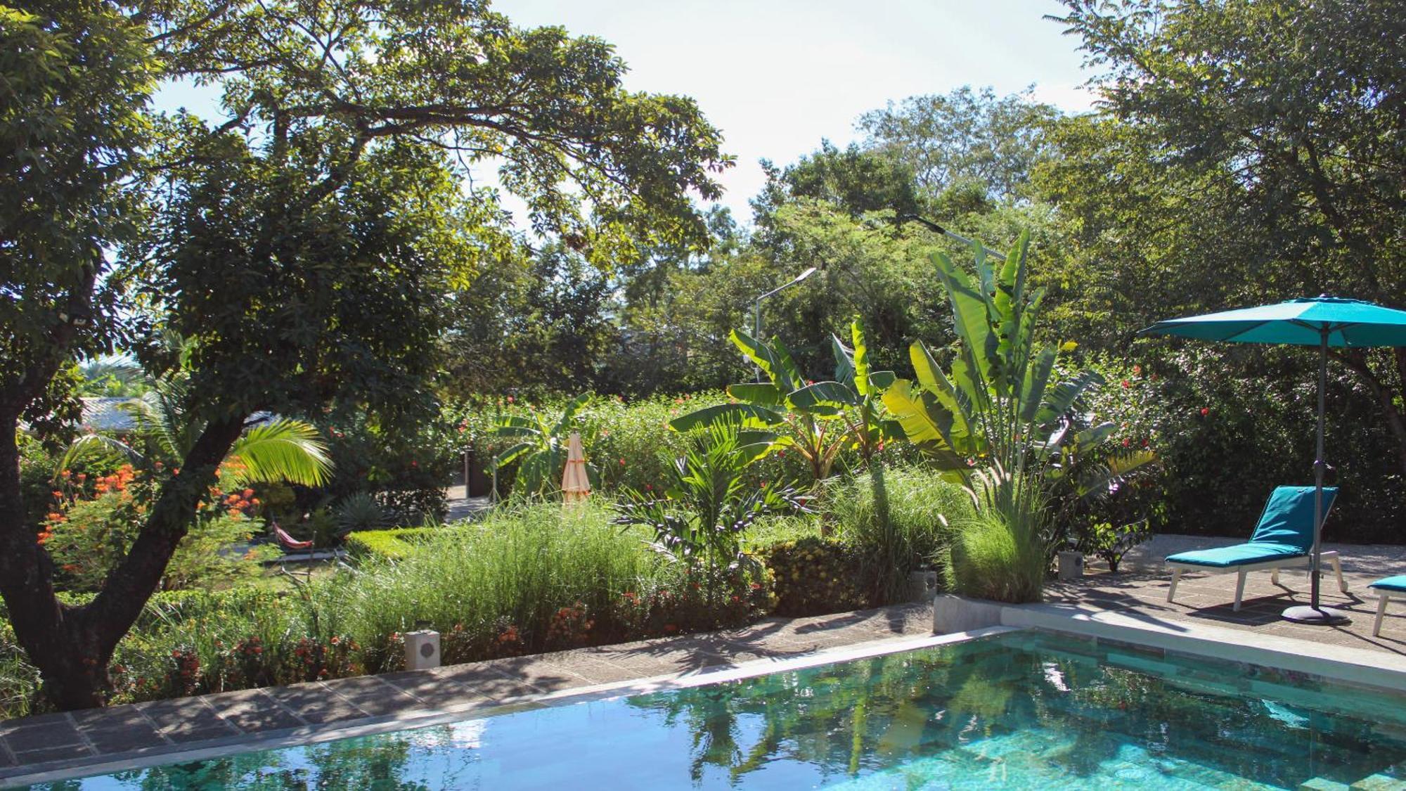 Tee-K Lodge Tamarindo Buitenkant foto