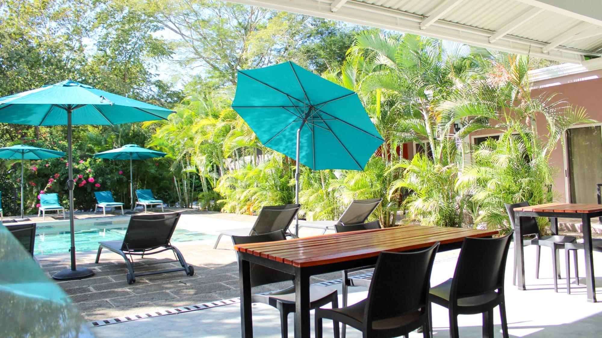 Tee-K Lodge Tamarindo Buitenkant foto
